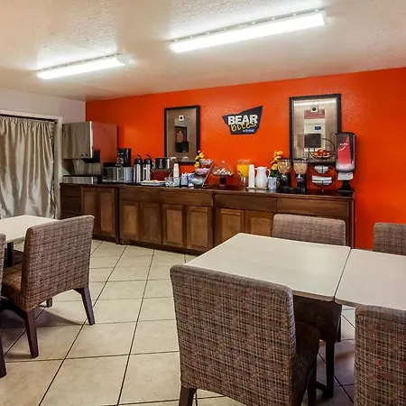 Travelodge By Wyndham Houston Hobby Airport 