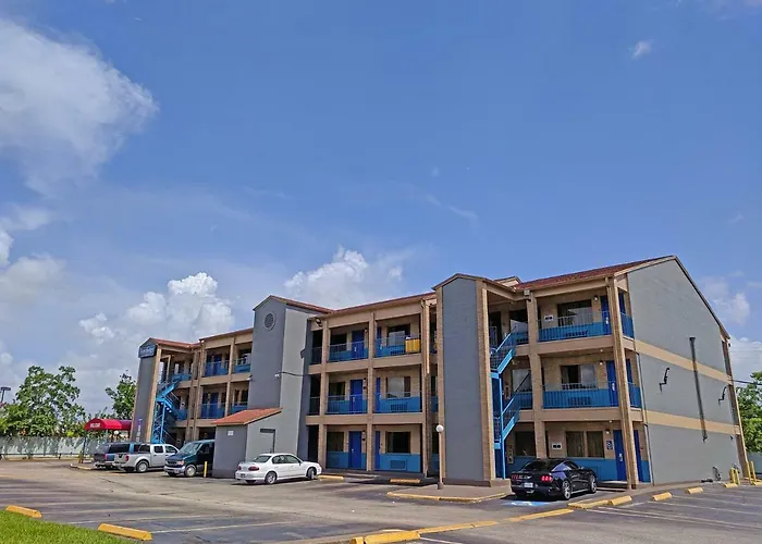 Travelodge By Wyndham Houston Hobby Airport